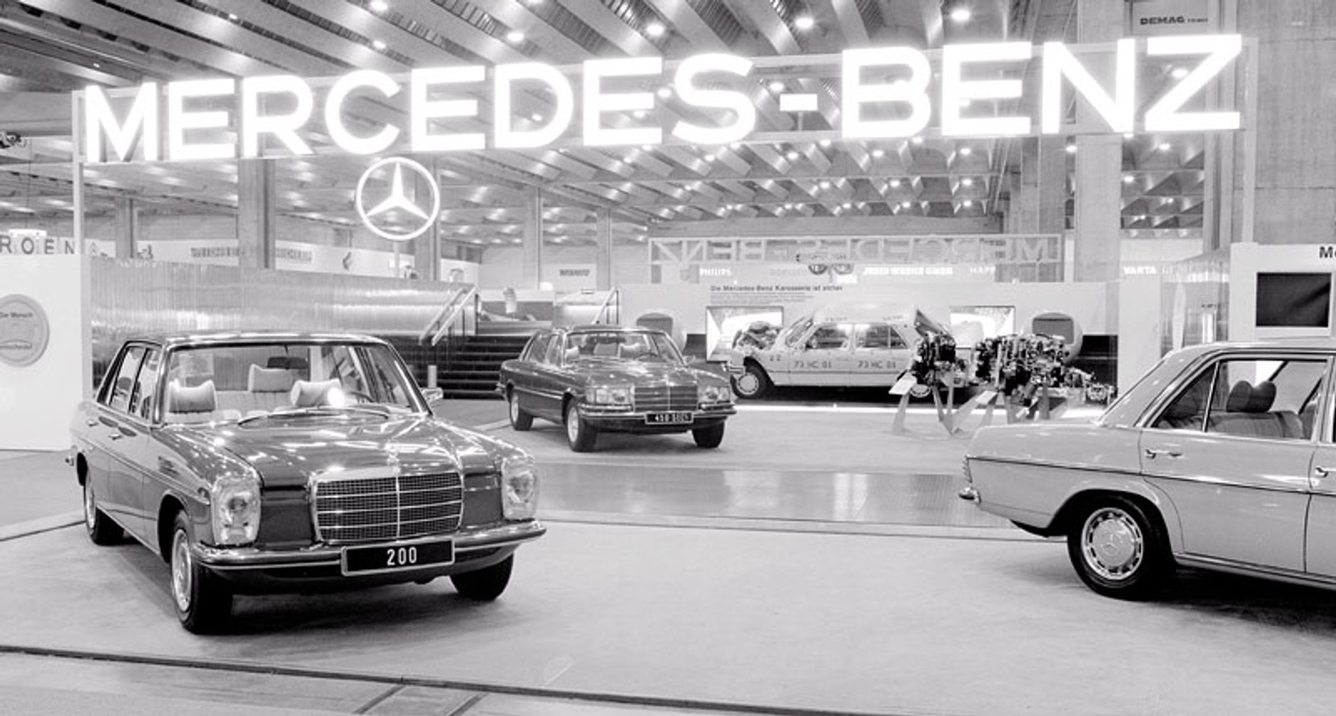 Mercedes-Benz E: historia gwiazdy klasy średniej wyższej (250 fotografii)