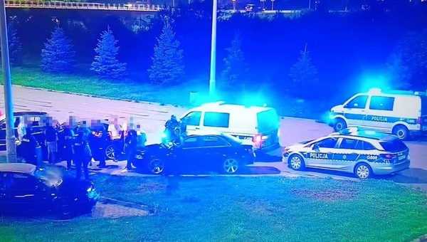 Wieczorna akcja policji w Nowym Sączu. Jednemu z kierowców grozi grzywna do 30 tys. zł