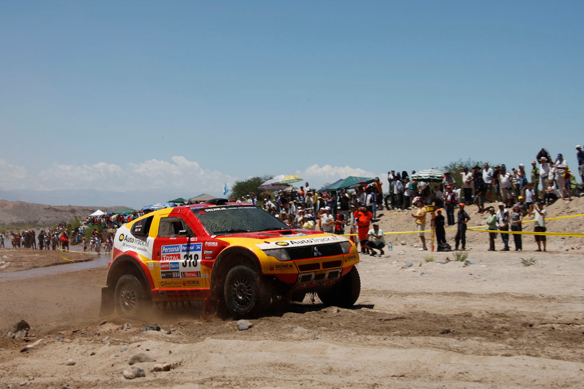 Rajd Dakar 2010: rewelacyjny Hołowczyc, dobra jazda motocyklistów (3.etap, wyniki, fot. Willy Weyens)