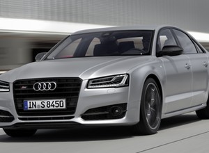 Audi S8 plus ma moc 605 KM i osiąga 305 km/h