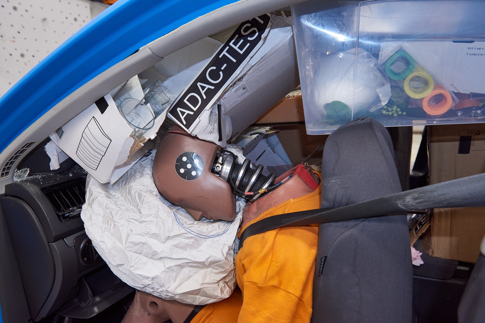 Crash test załadowanego auta