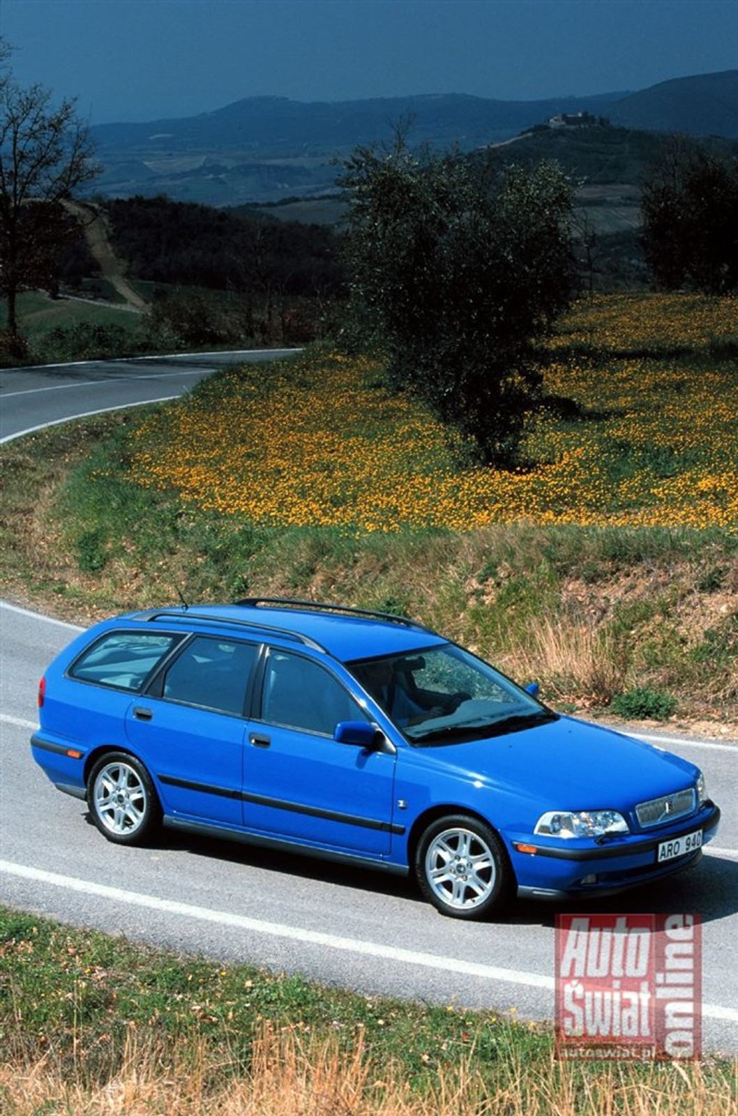 Volvo V40 - pierwsza generacja