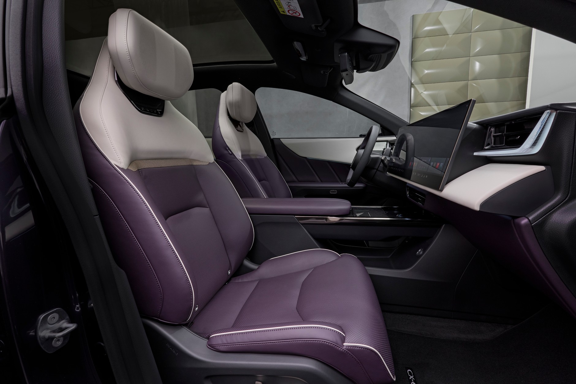 Mazda CX-6e