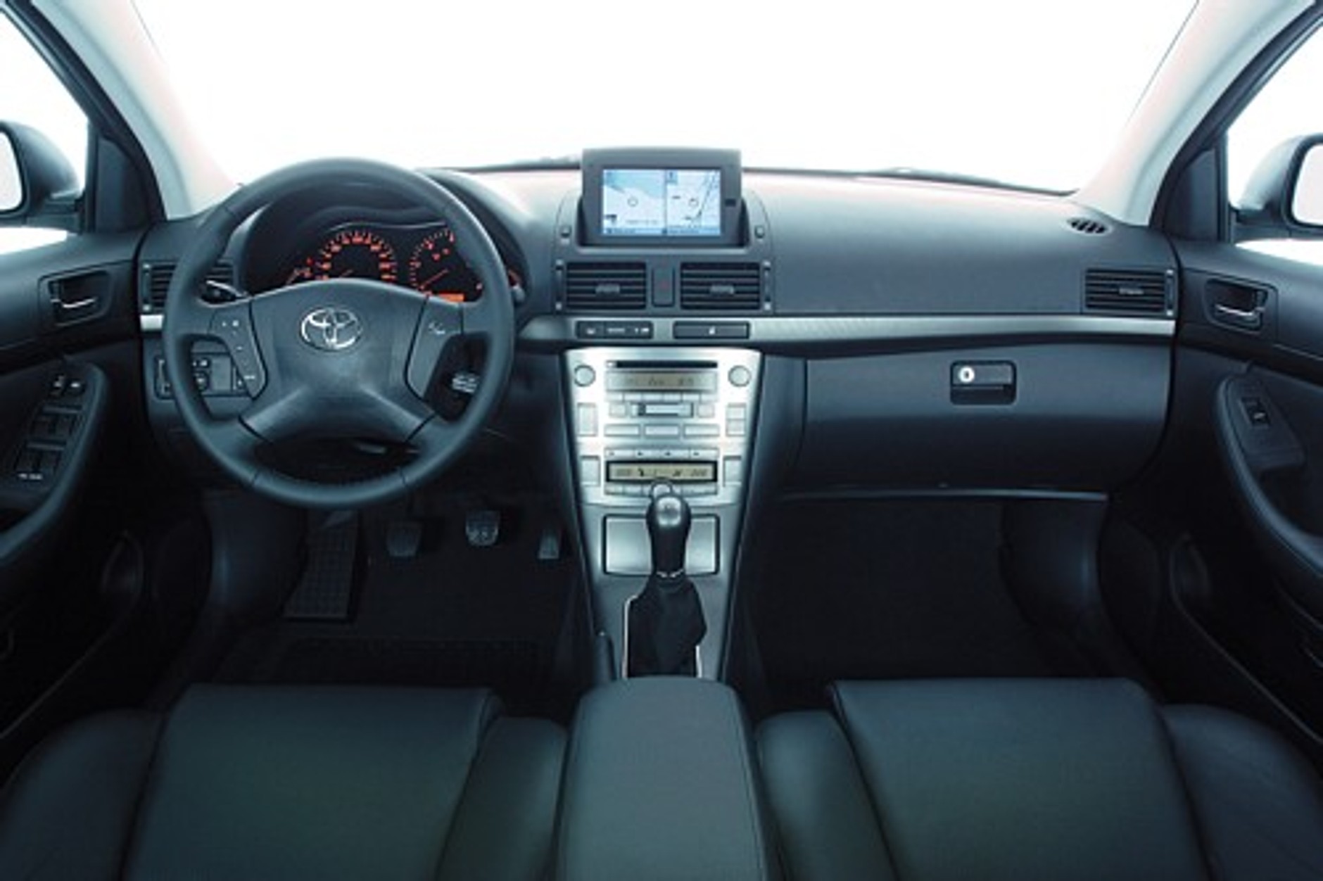 Avensis mierzy wysoko