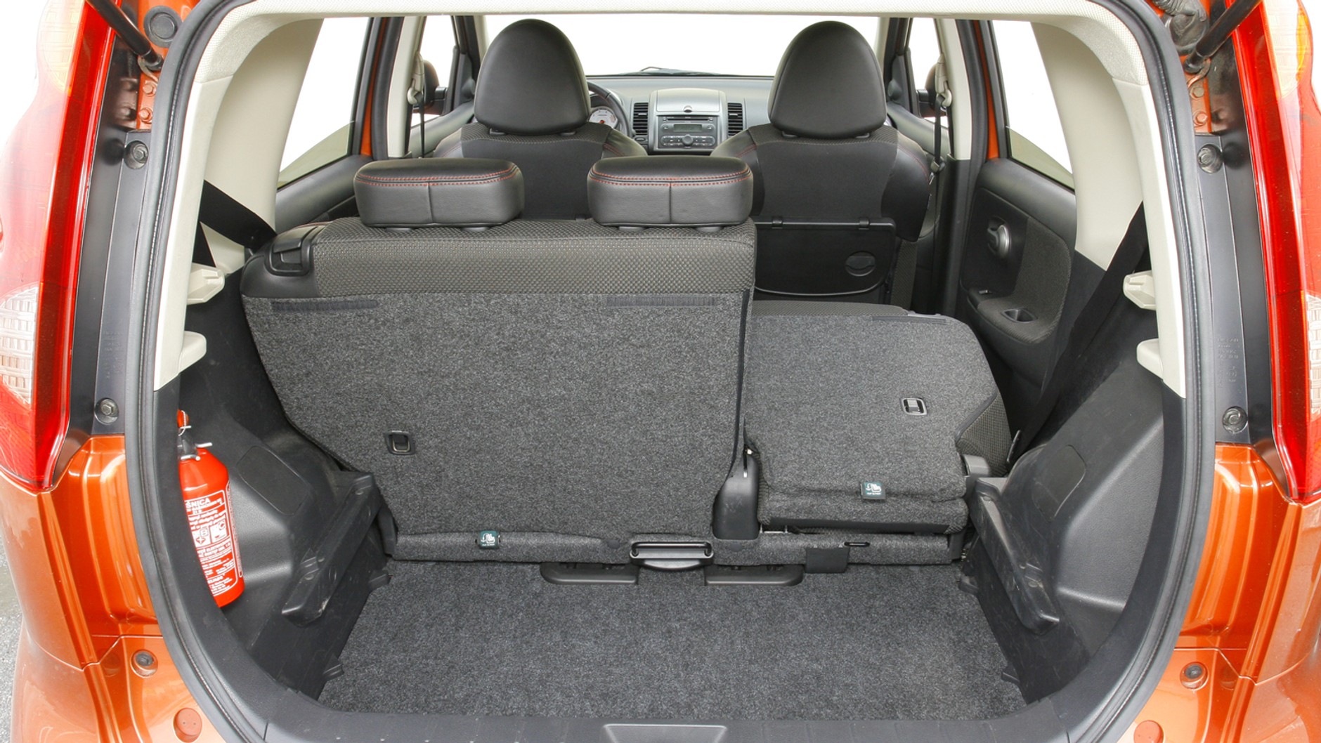 Nissan Note I (2005-13)