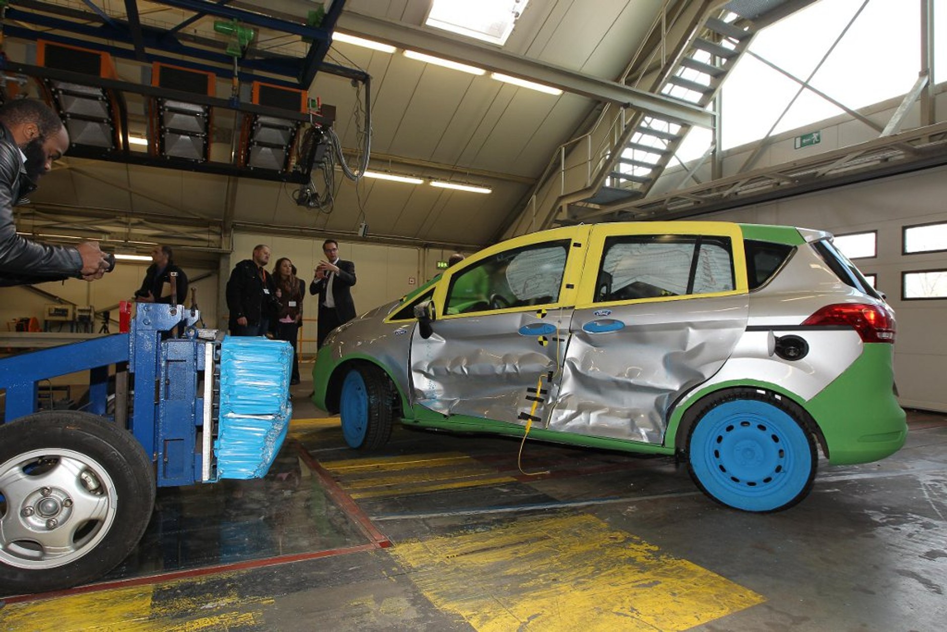 Czy nowy Ford B-MAX jest bezpieczny?