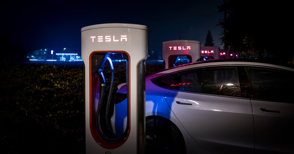 Supercharger Tesli - zdj. ilustracyjne