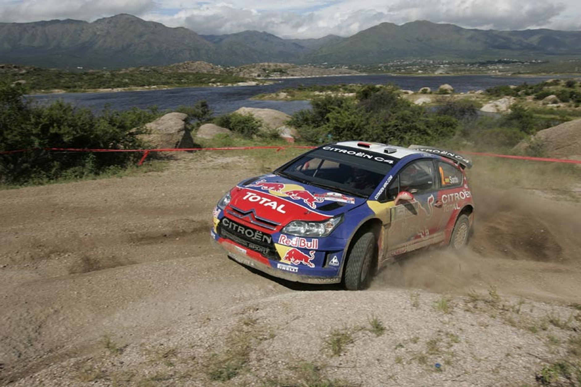 Rajd Argentyny 2008: Loeb zdecydowanym liderem (I. etap)