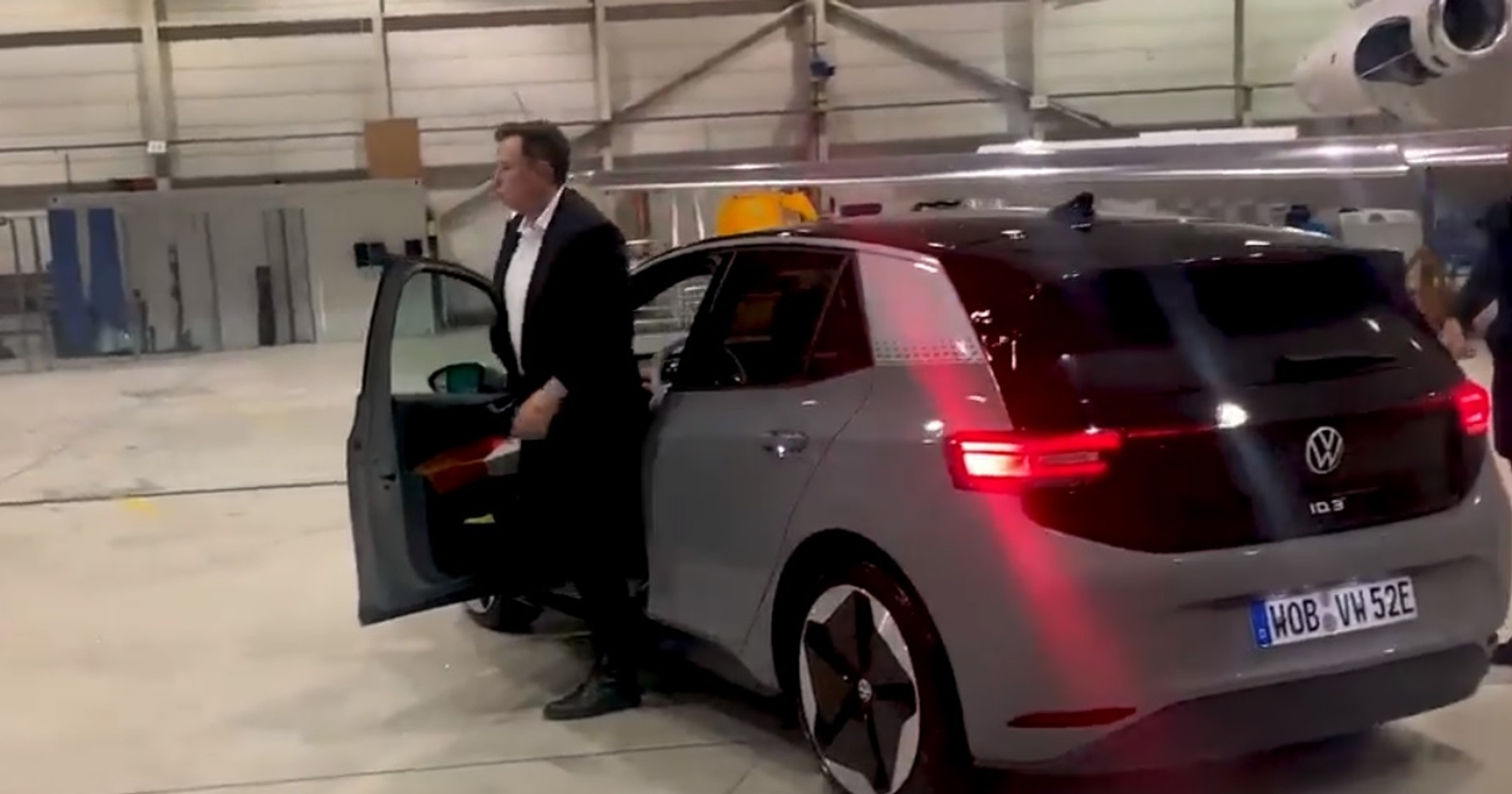 Elon Musk na spotkaniu z szefem Volkswagena
