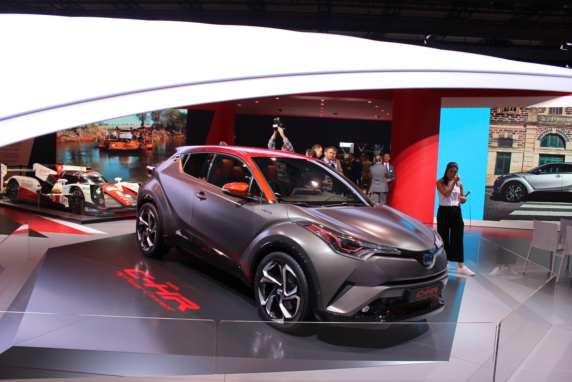 Toyota CH-R Hy-Power