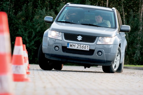 SUV mocno uterenowiony