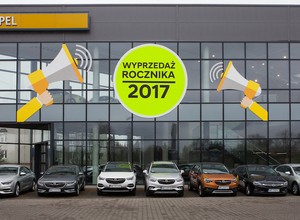 Wyprzedaże aut z rocznika 2017 – jak kupić taniej i nie żałować