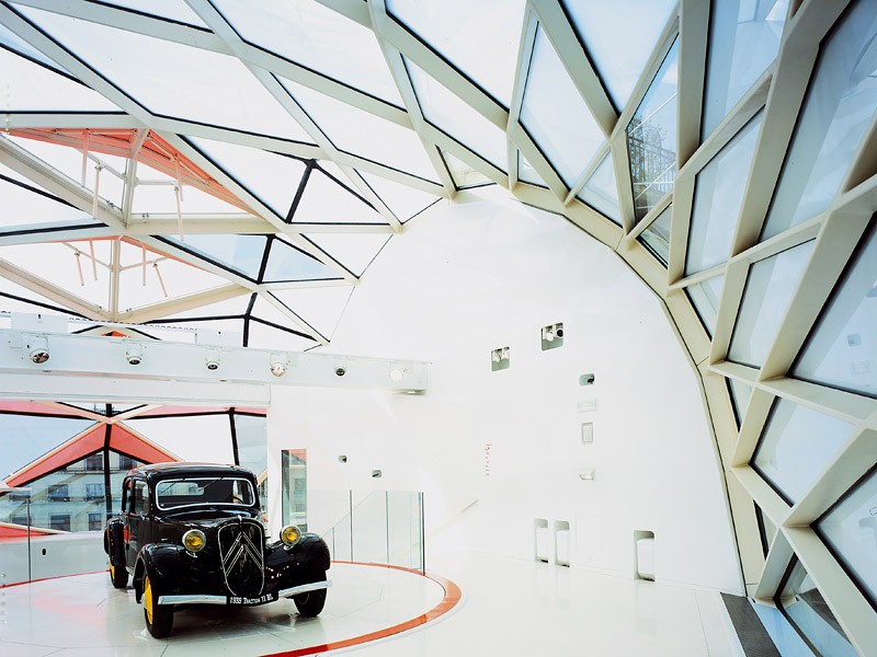 Citroen C42: nowy reprezentacyjny salon w Paryżu