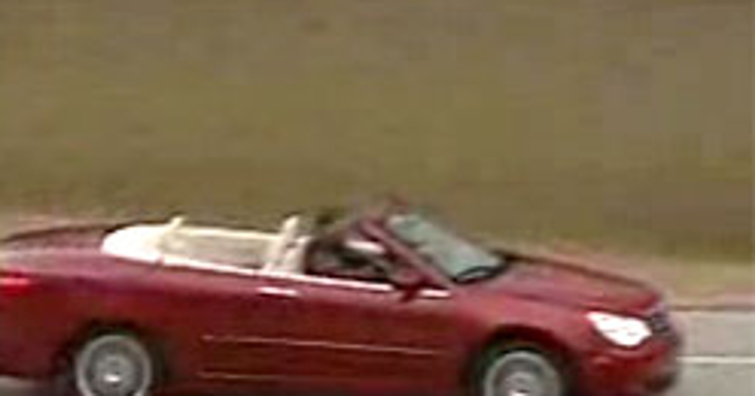 Wideo: Chrysler Sebring Cabrio ze sztywnym składanym dachem