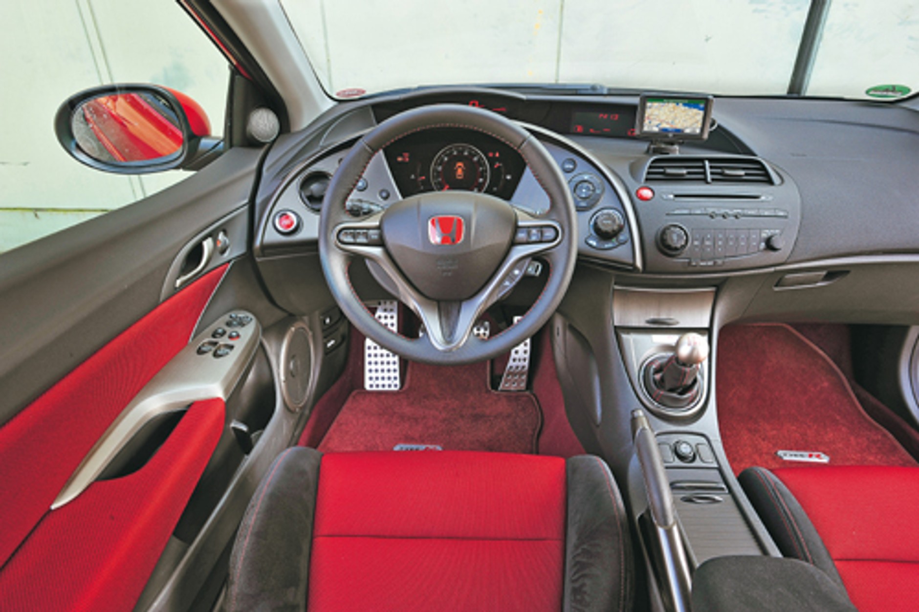 Które GTI jest najlepsze? Ford Focus ST kontra VW Golf GTI, Honda Civic Type R i Volvo C30 T5