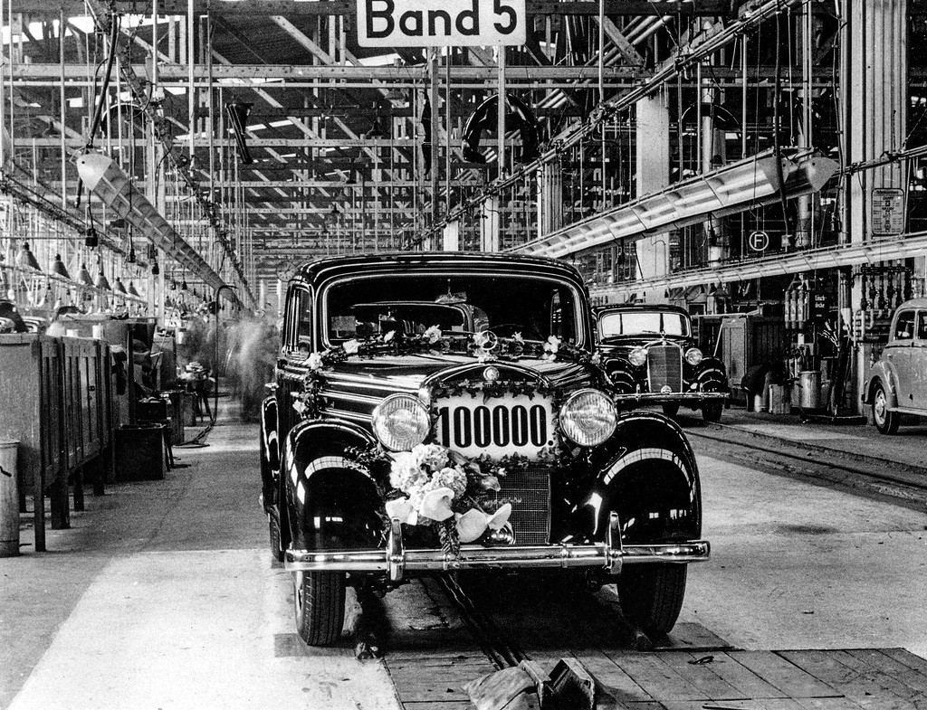 Sindelfingen. 100-tysięczny model Mercedesa (170 S)