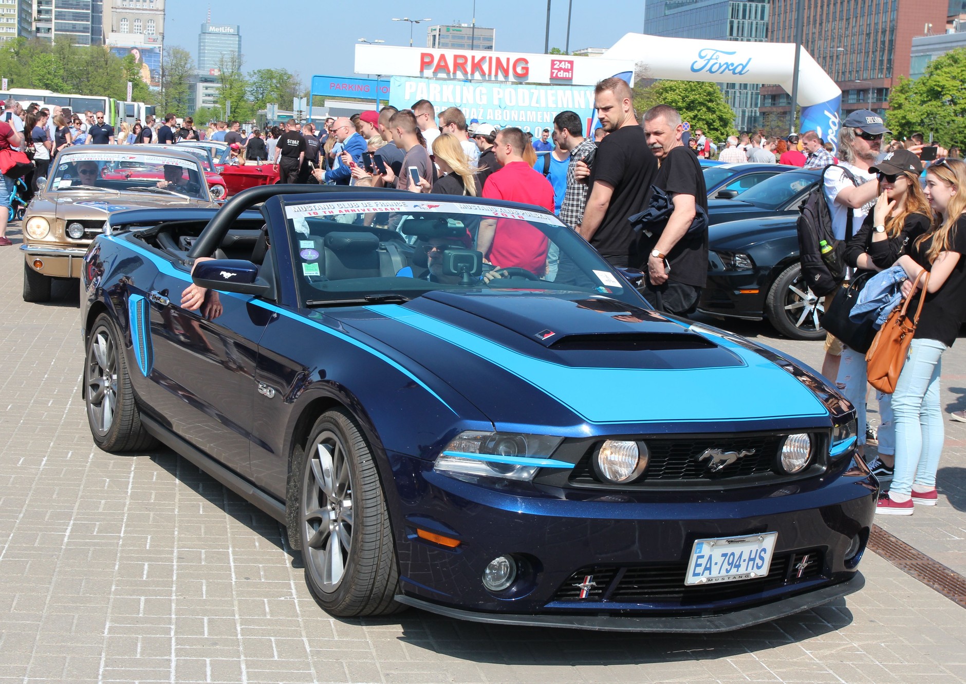 10. Zlot Fordów Mustangów w Warszawie
