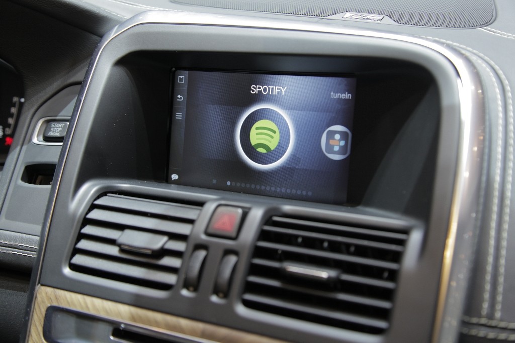 Muzyka z internetu w Volvo