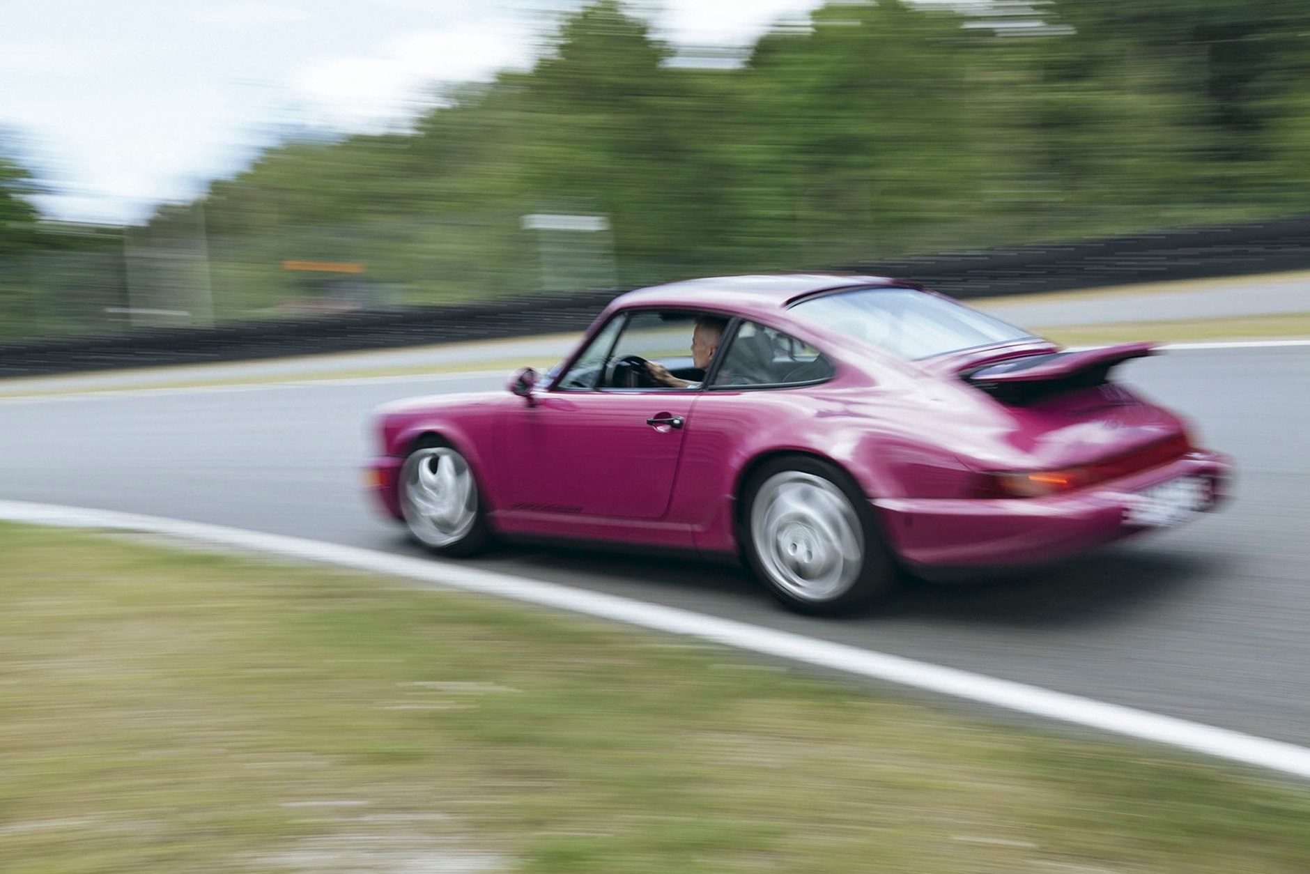 Porsche 911 Carrera RS (964) - klasyk dla utalentowanych kierowców