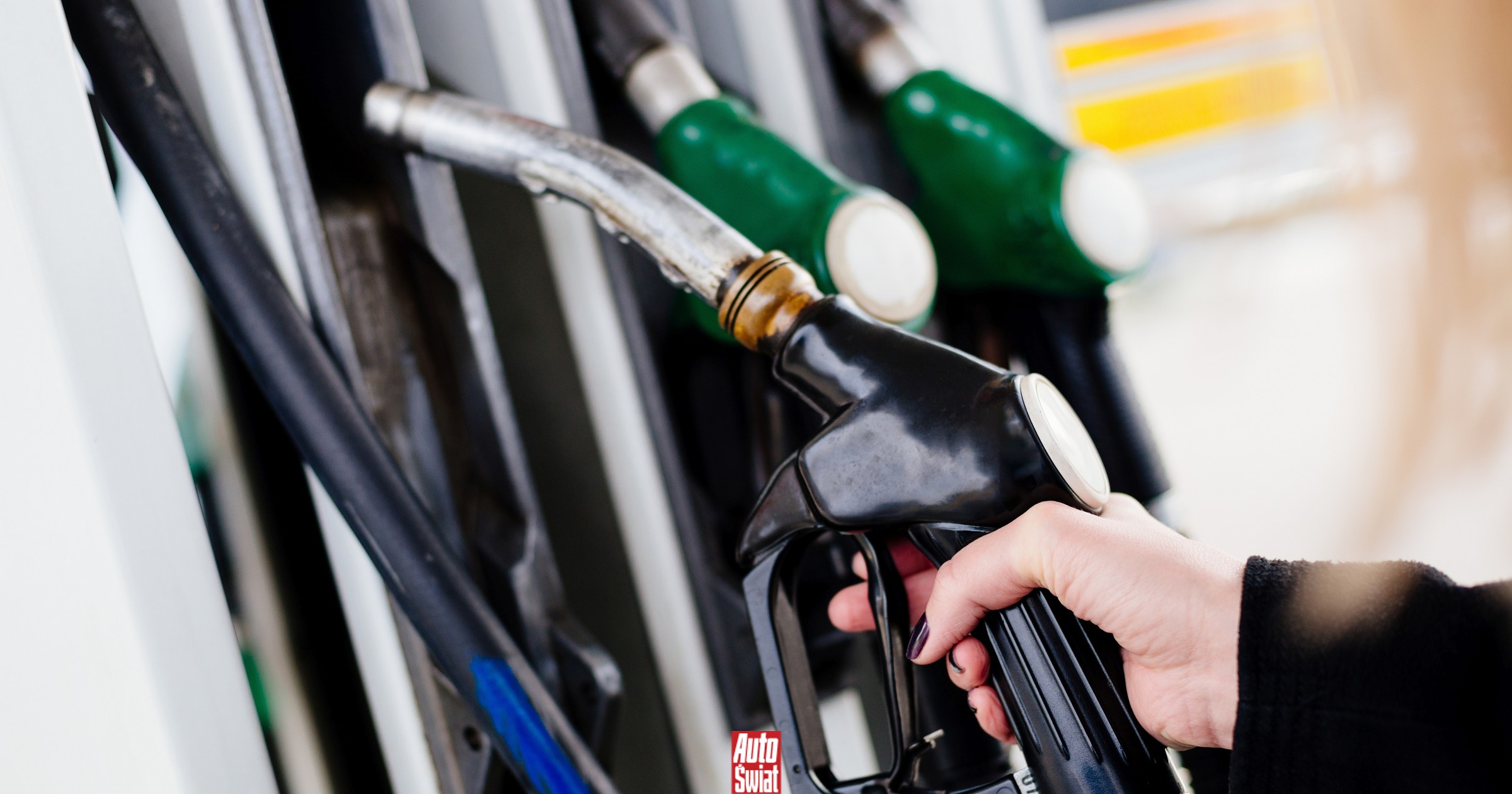 Cenowy roller coaster na rynku ropy. Czy czekają nas kolejne podwyżki cen paliw?