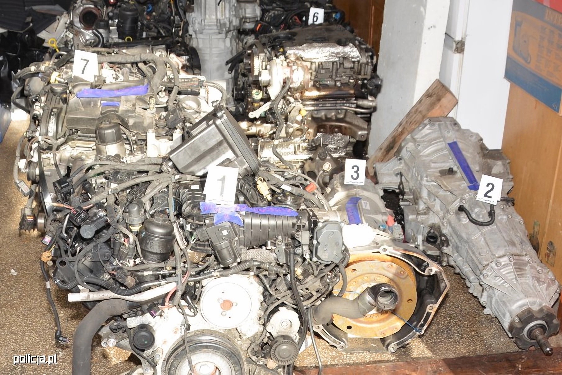 Silniki i skrzynie biegów z rozebranych samochodów