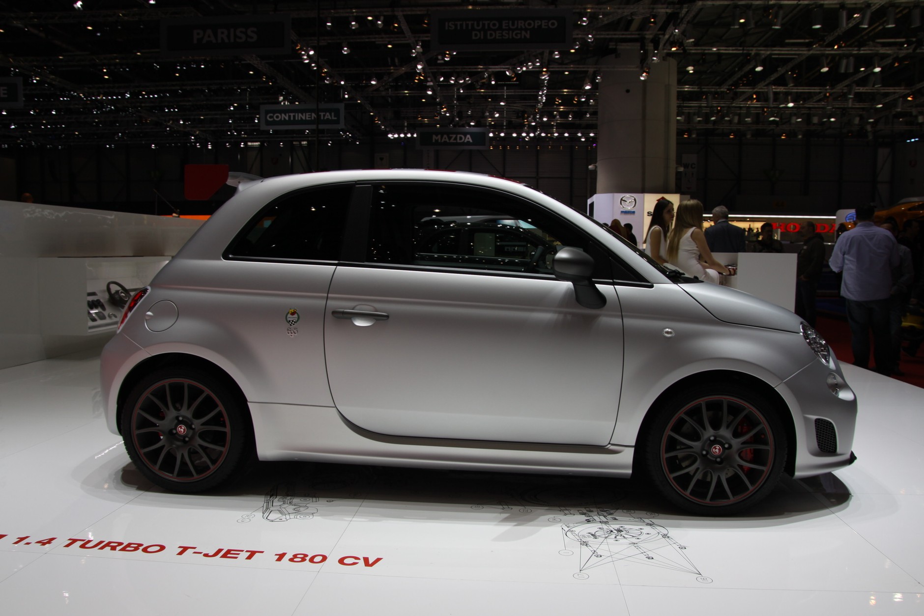 Abarth 695 Fuori Serie Record (Genewa 2013)