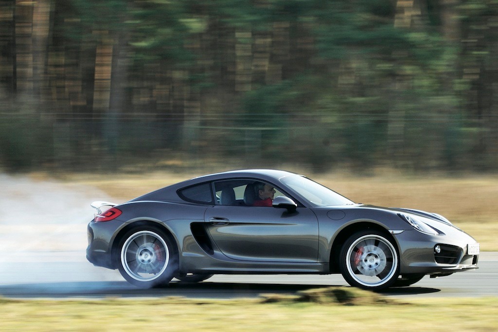 BMW M235i kontra Porsche Cayman S - porównanie