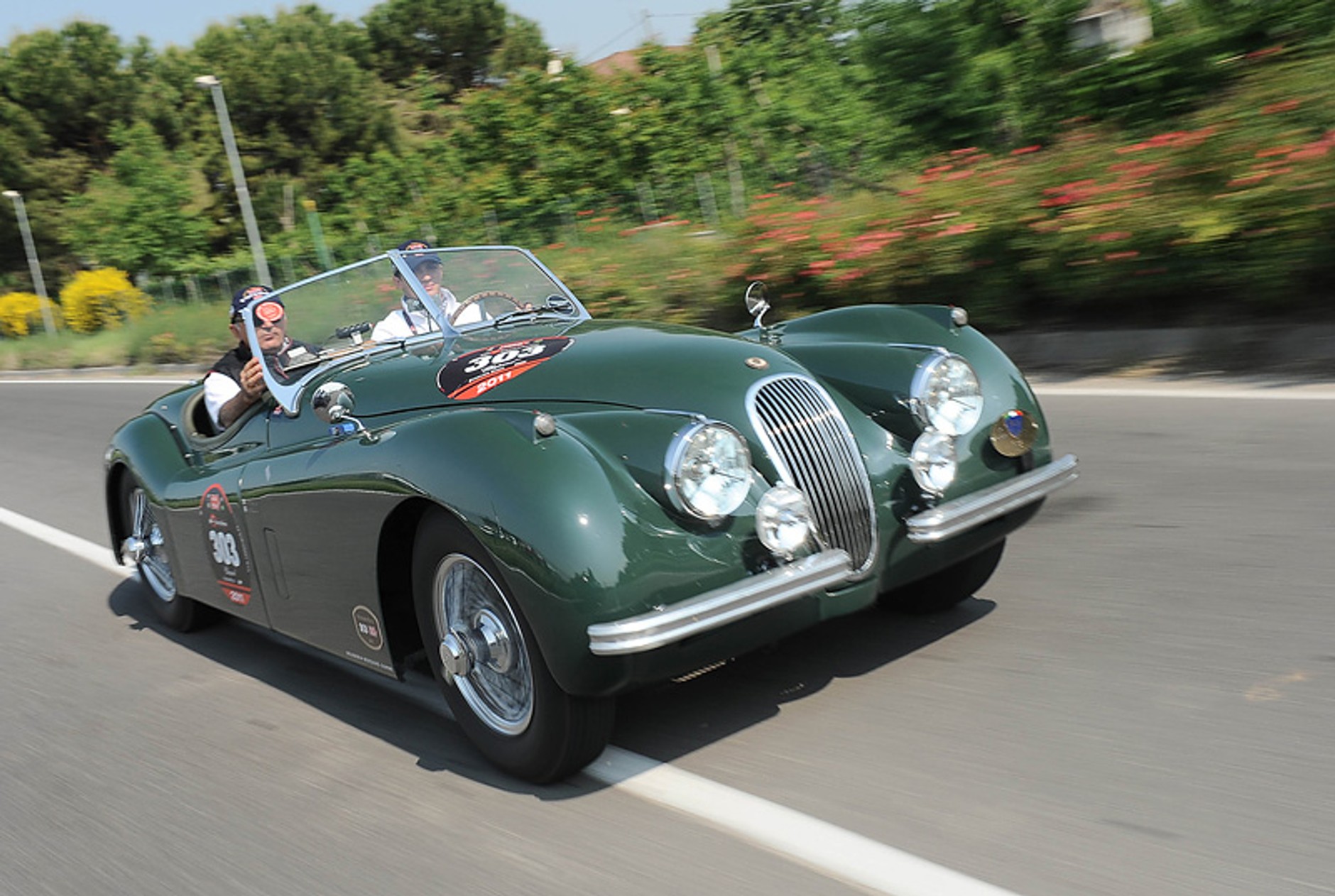 Zobacz zdjęcia z Mille Miglia 2011