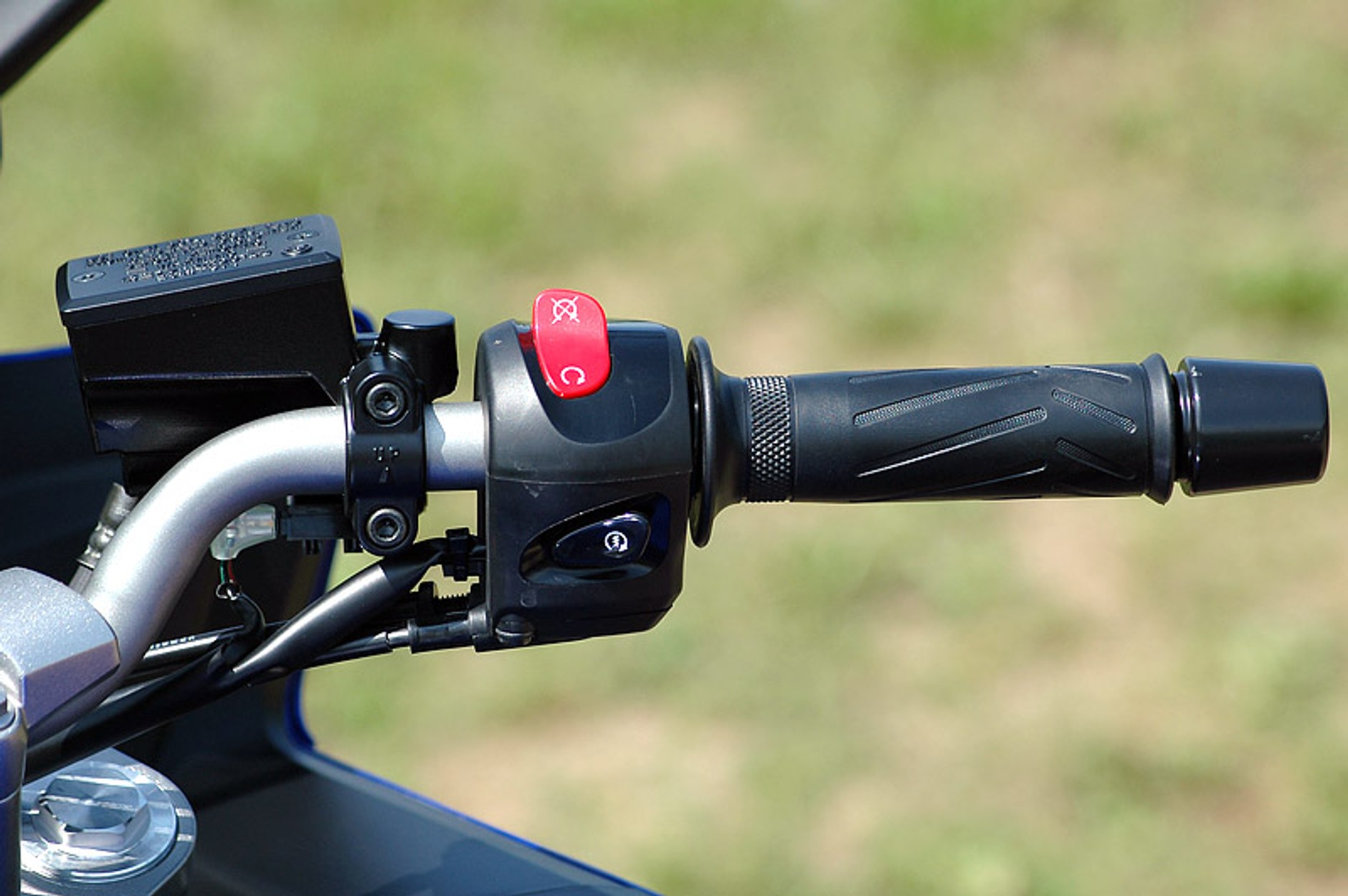 Yamaha FZ6 Fazer S2: motocykl dla dużych i małych (test)