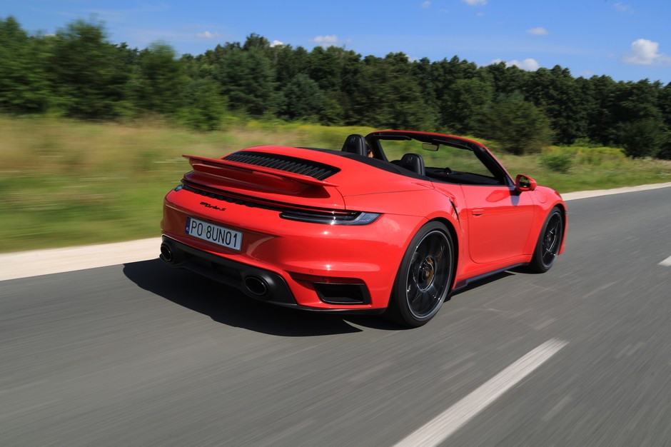 Porsche 911 Turbo S Cabrio (2021, 992)
