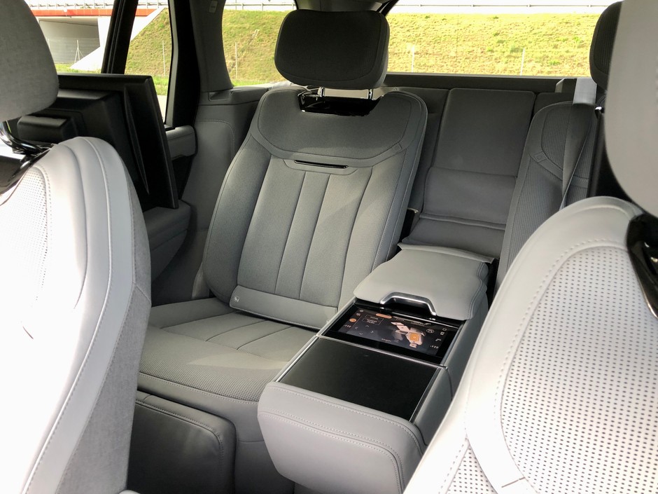 Range Rover 3.0 PHEV SV
