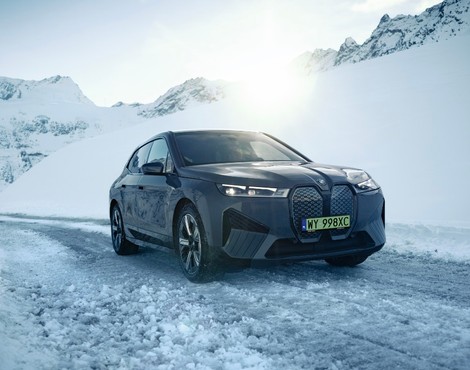 BMW iX