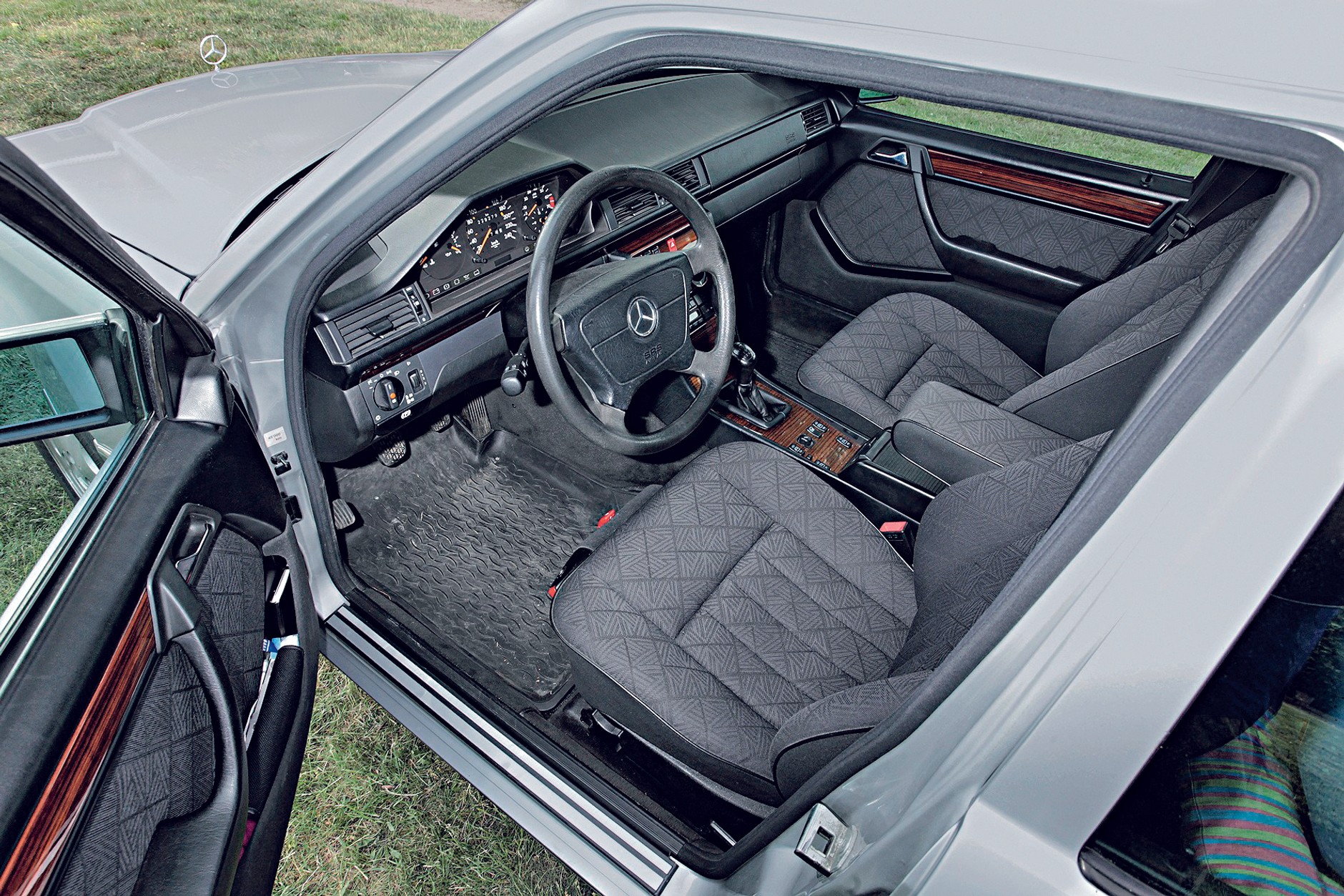 Mercedes-Benz E 220 T