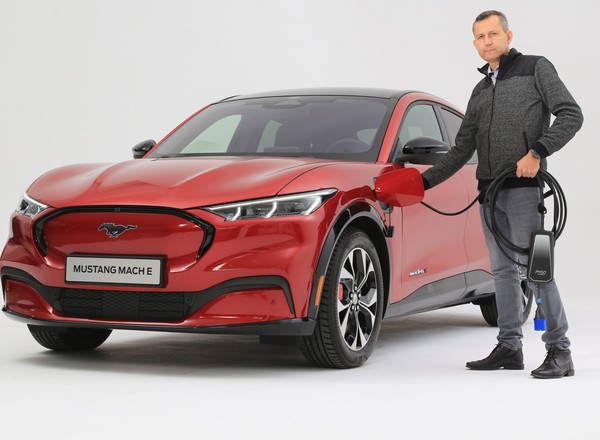 Nowy Ford Mustang Mach-E - nawet 610 km na prądzie!