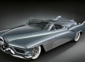 85 lat GM Design