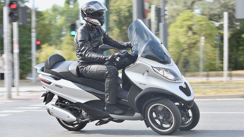 Skuter Piaggio MP3 Sport