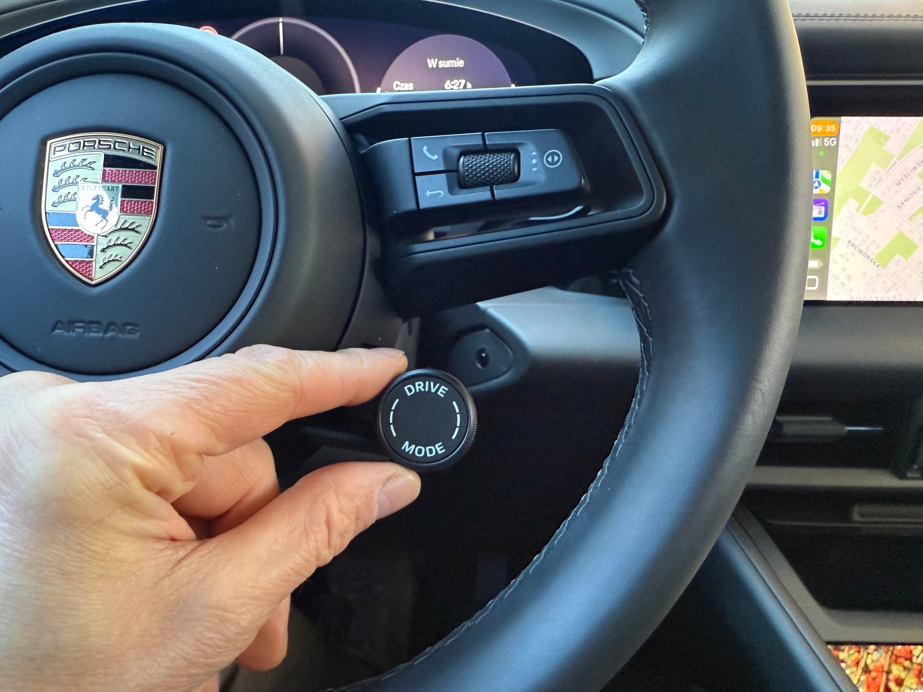 Porsche Macan 4 electric