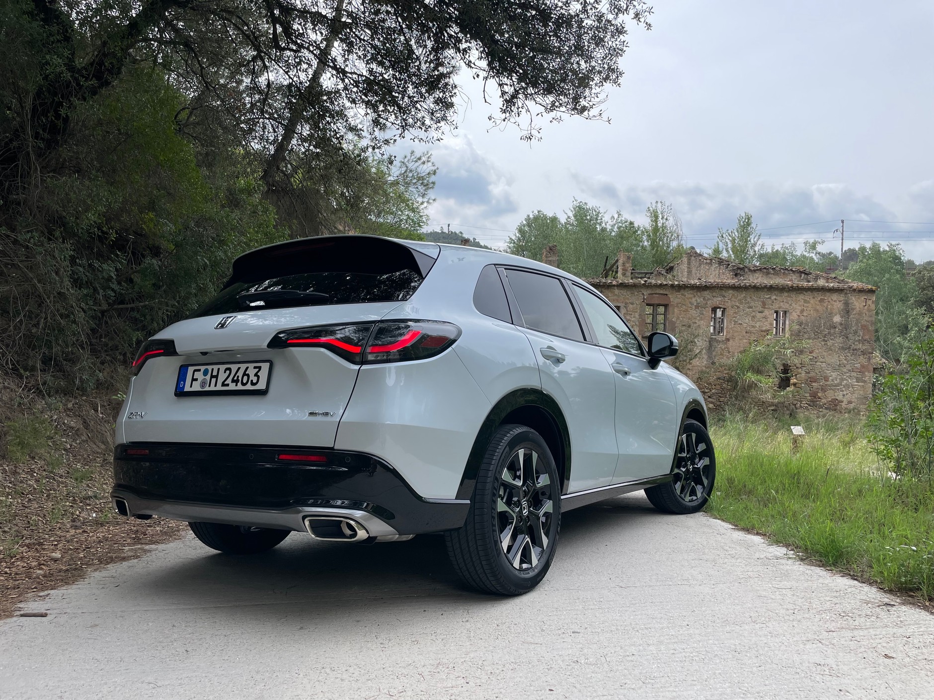 Honda ZR-V lubi kręte i wąskie drogi