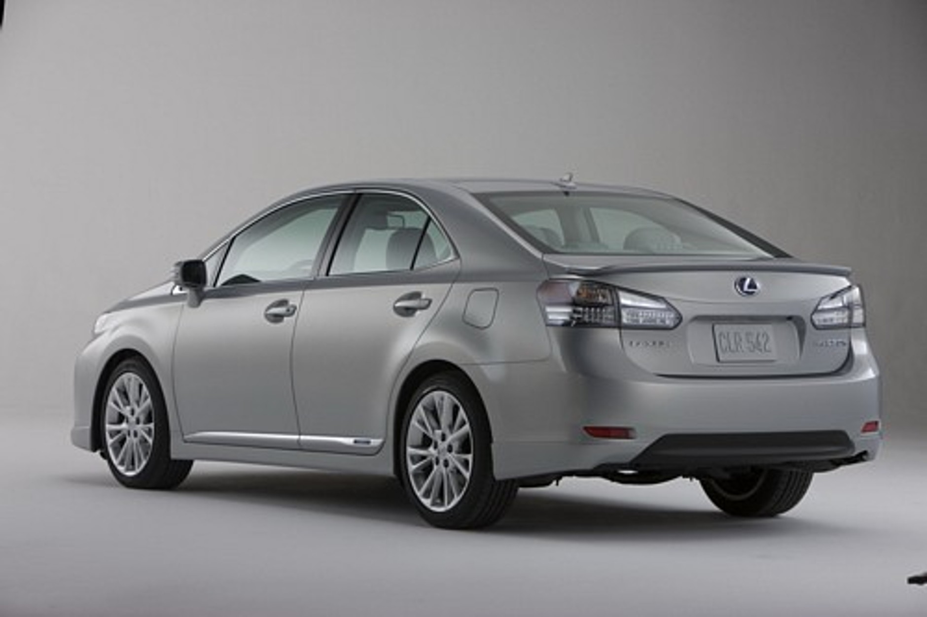 Lexus HS 250H - Oto nadchodzi mistrz oszczędności