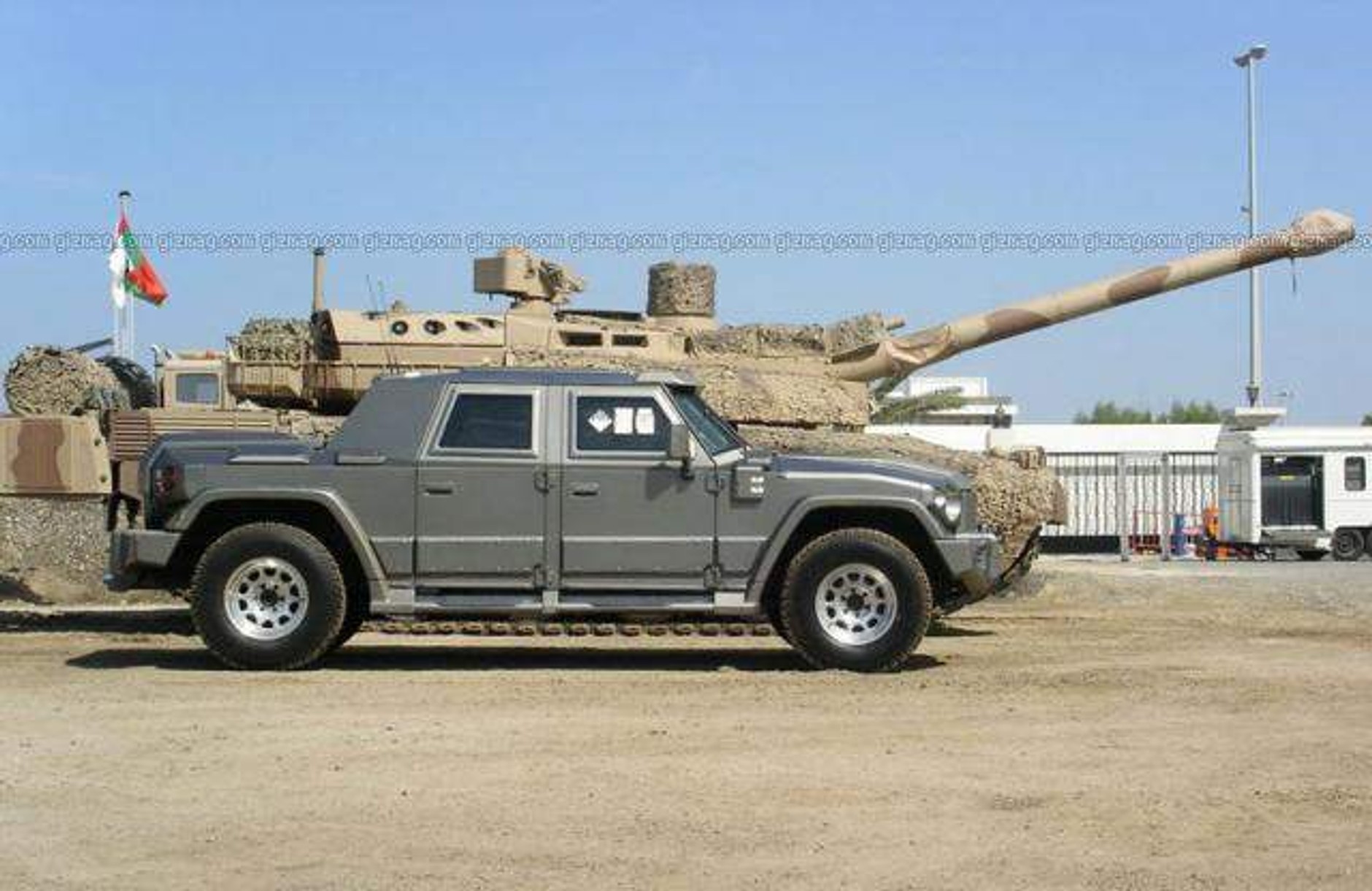 Combat T-98: rosyjski pogromca Hummerów