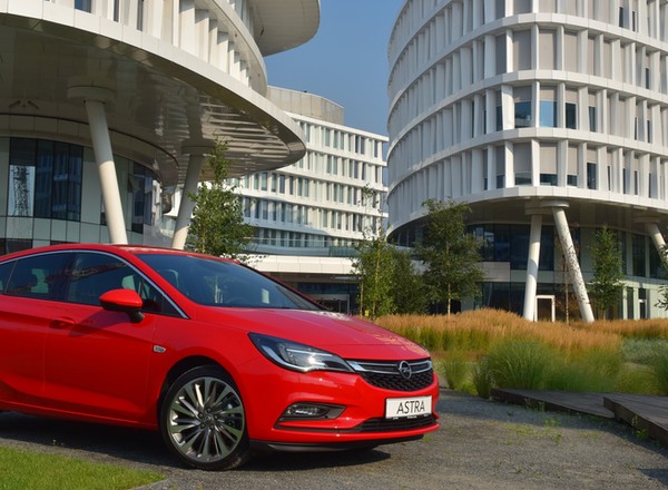 Nowy Opel Astra już w Polsce. Znamy cenę