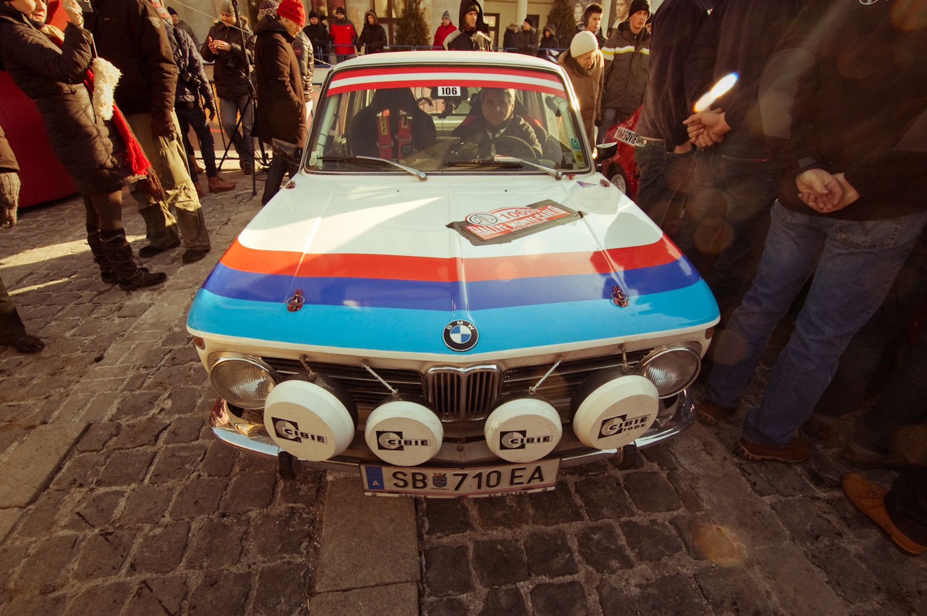 Monte Carlo 2012: Zabytkowe rajdówki na Placu Teatralnym