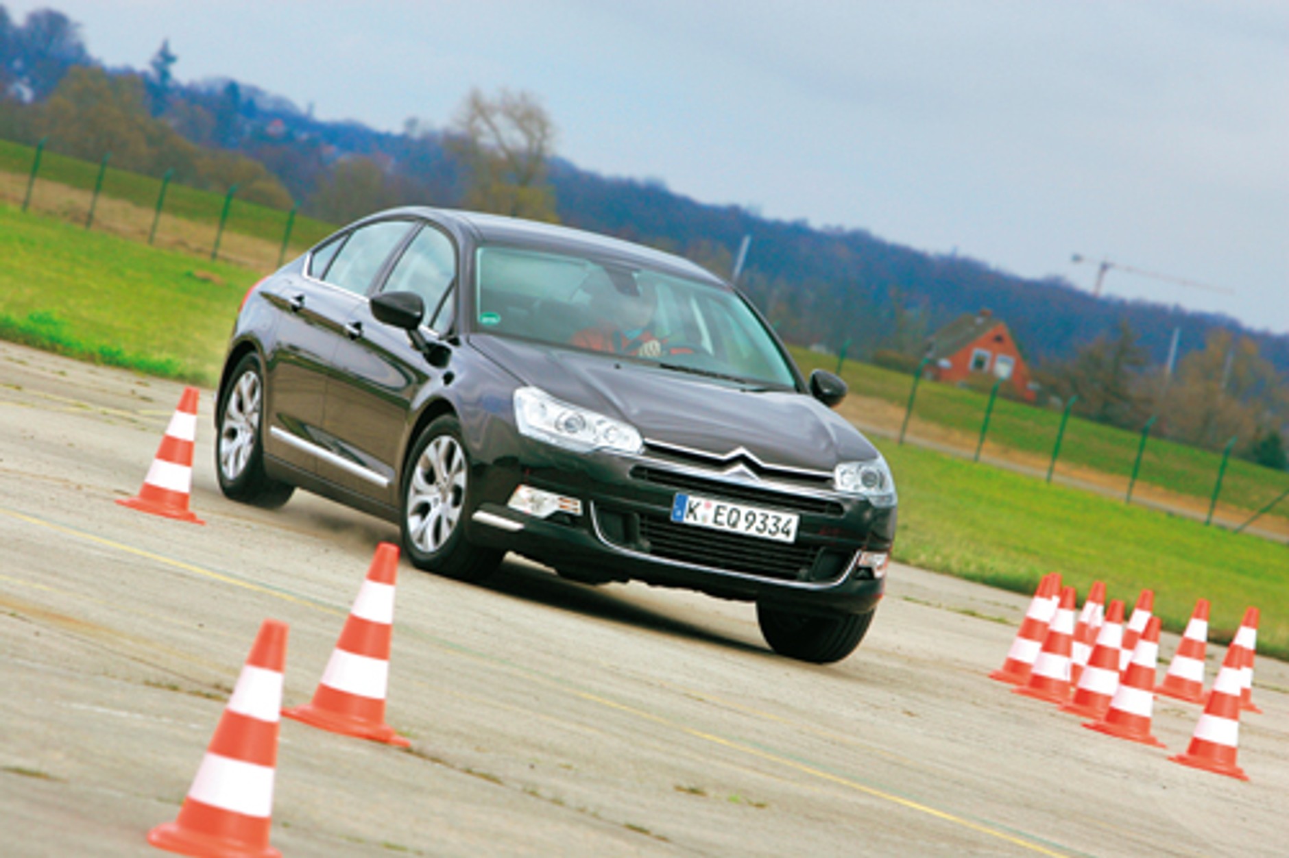 Citroen C5 kontra Audi A4 i Ford Mondeo - Citroen wraca do gry!