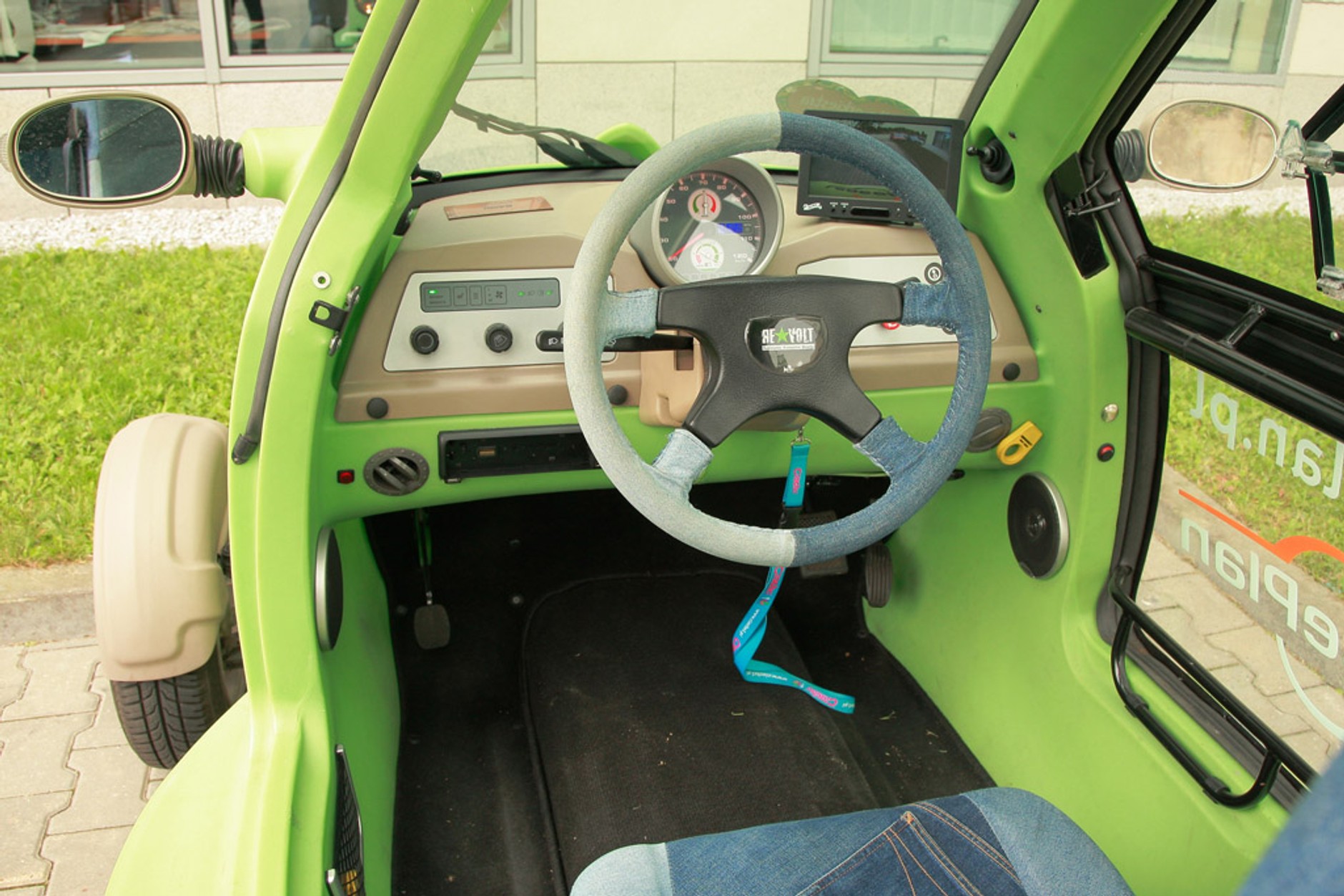 Re-Volt: 100 km przejedziesz za 3 złote