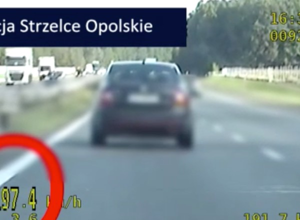 Uzbierał aż 24 punkty karne na autostradzie. Od teraz musi się pilnować [WIDEO]