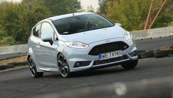 Ford Fiesta ST200 - Do miejskich wyścigów