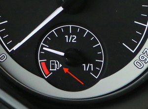 W ten sposób unikniesz wpadki podczas tankowania. Każdy kierowca powinien to wiedzieć