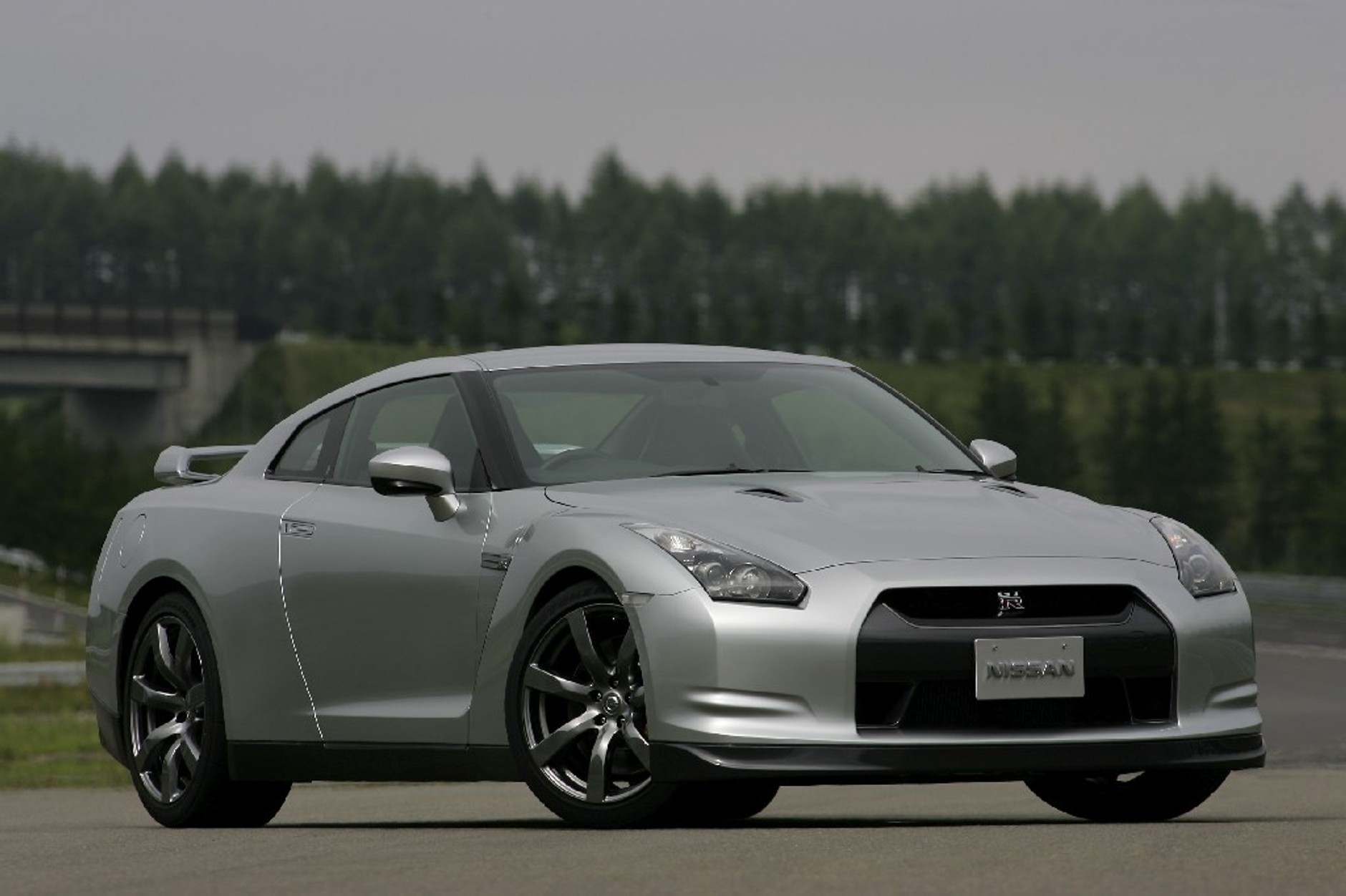 Nissan GT-R