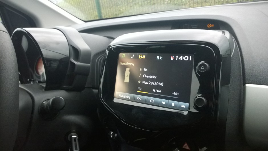 Odtwarzanie muzyki z USB: wygodne menu