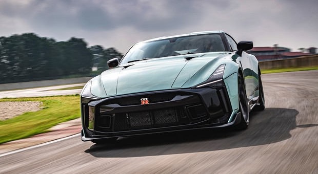 Nissan GT-R 50 by Italdesign – stylowe 720 KM